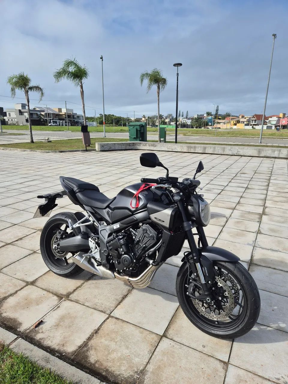 CB 650R E-Clutch - 2026 - Foto 4