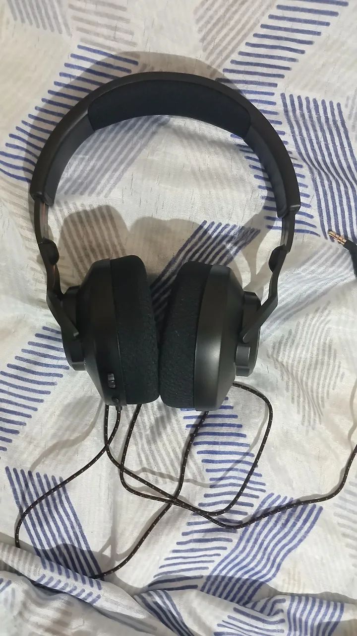 Headset JBL Quantum 100m2 - Foto 2