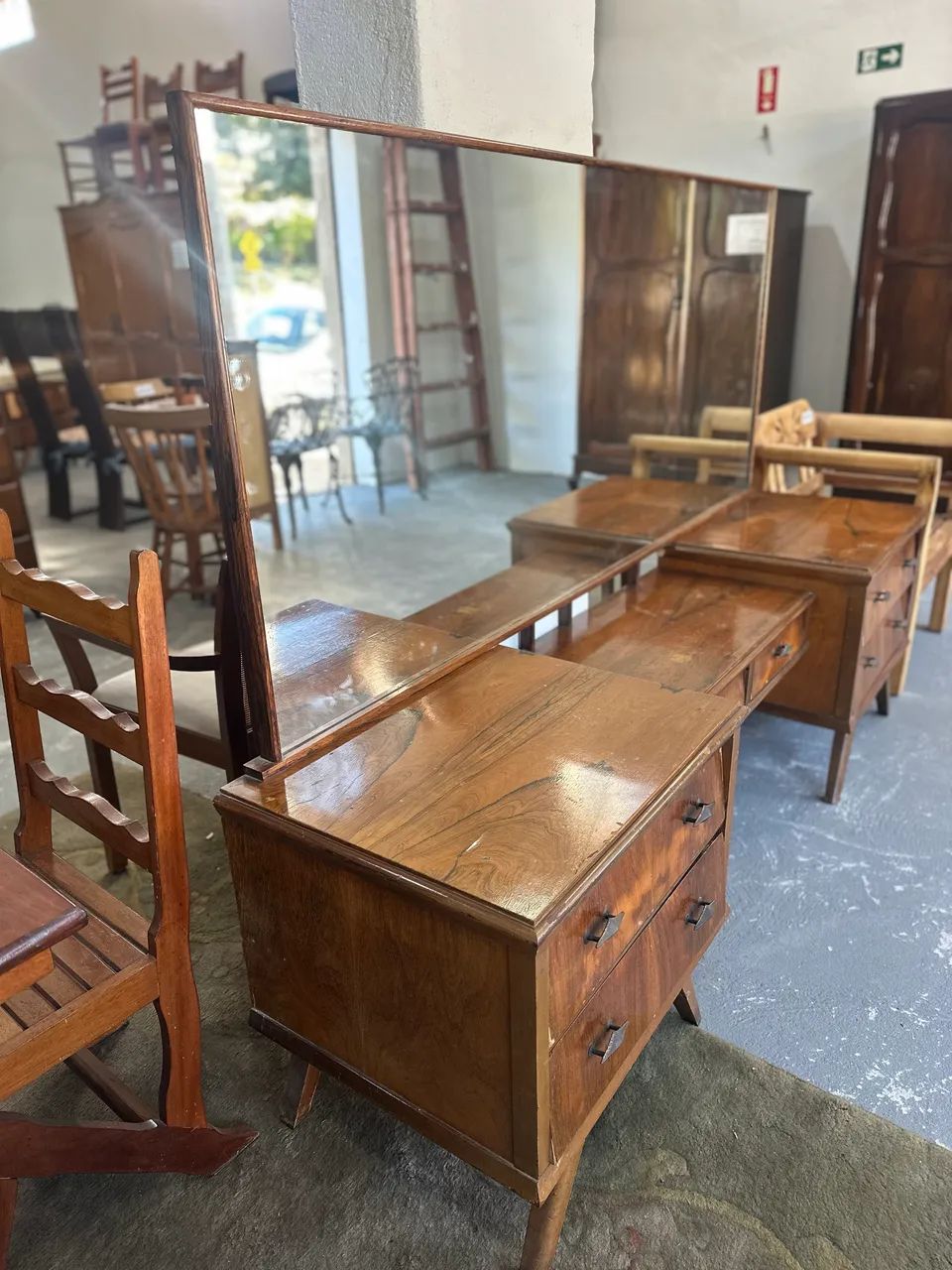 Penteadeira de Madeira Vintage Relíquia  - Foto 3
