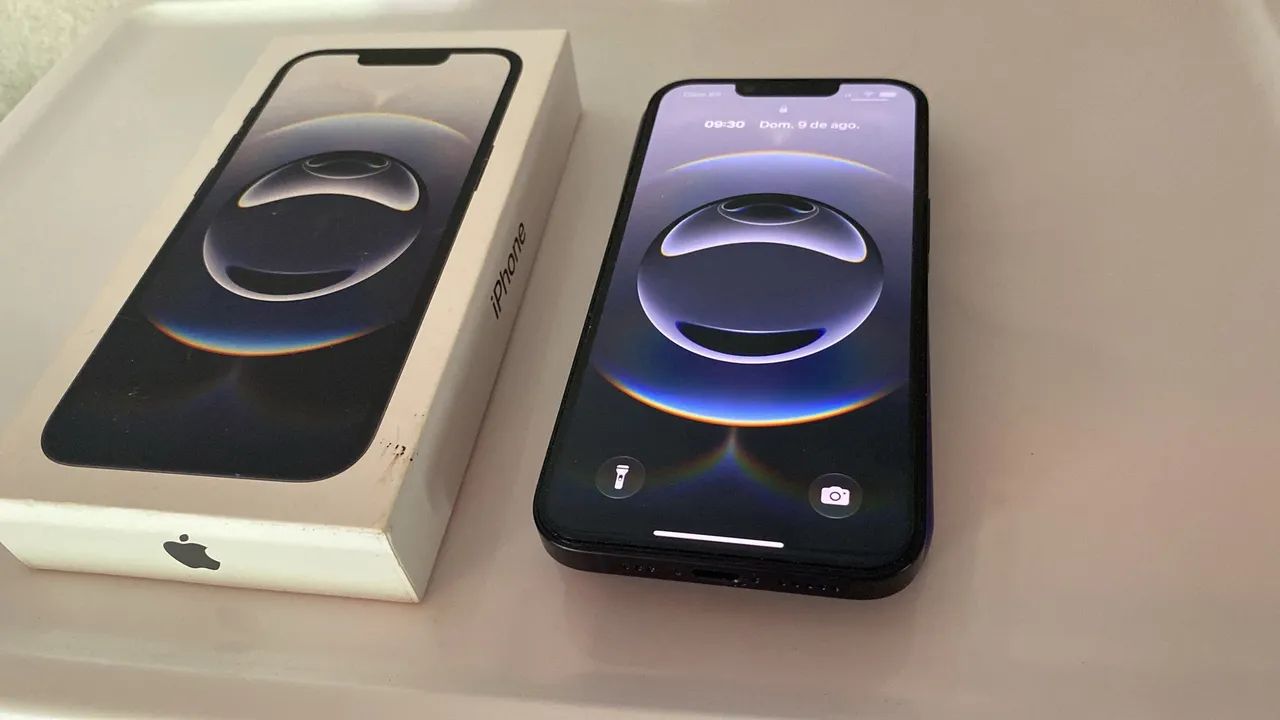 VENDO IPHONE 16e, usado em perfeito estado NOVO