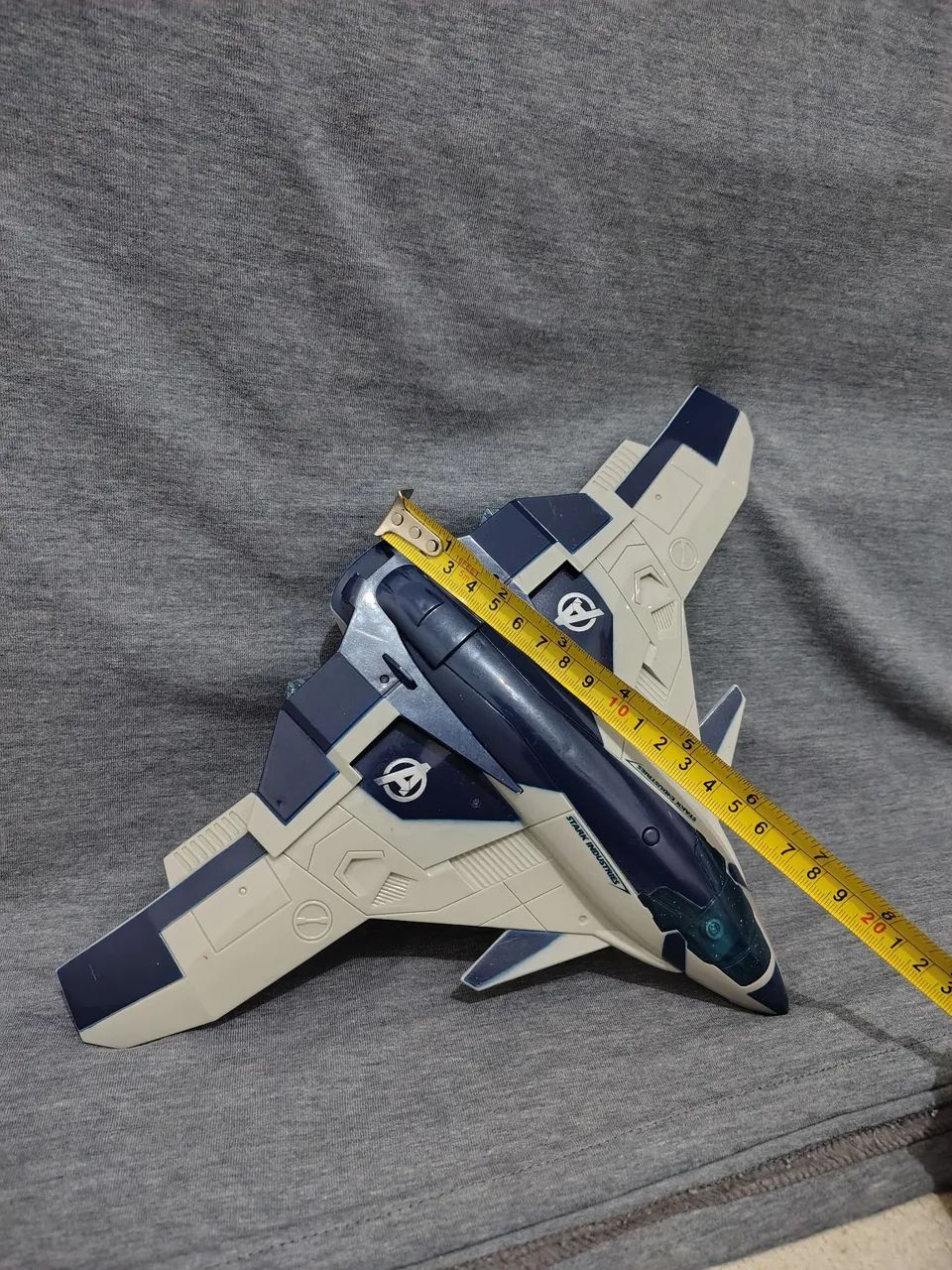 Brinque quinjet dia vingadores com Marcação 