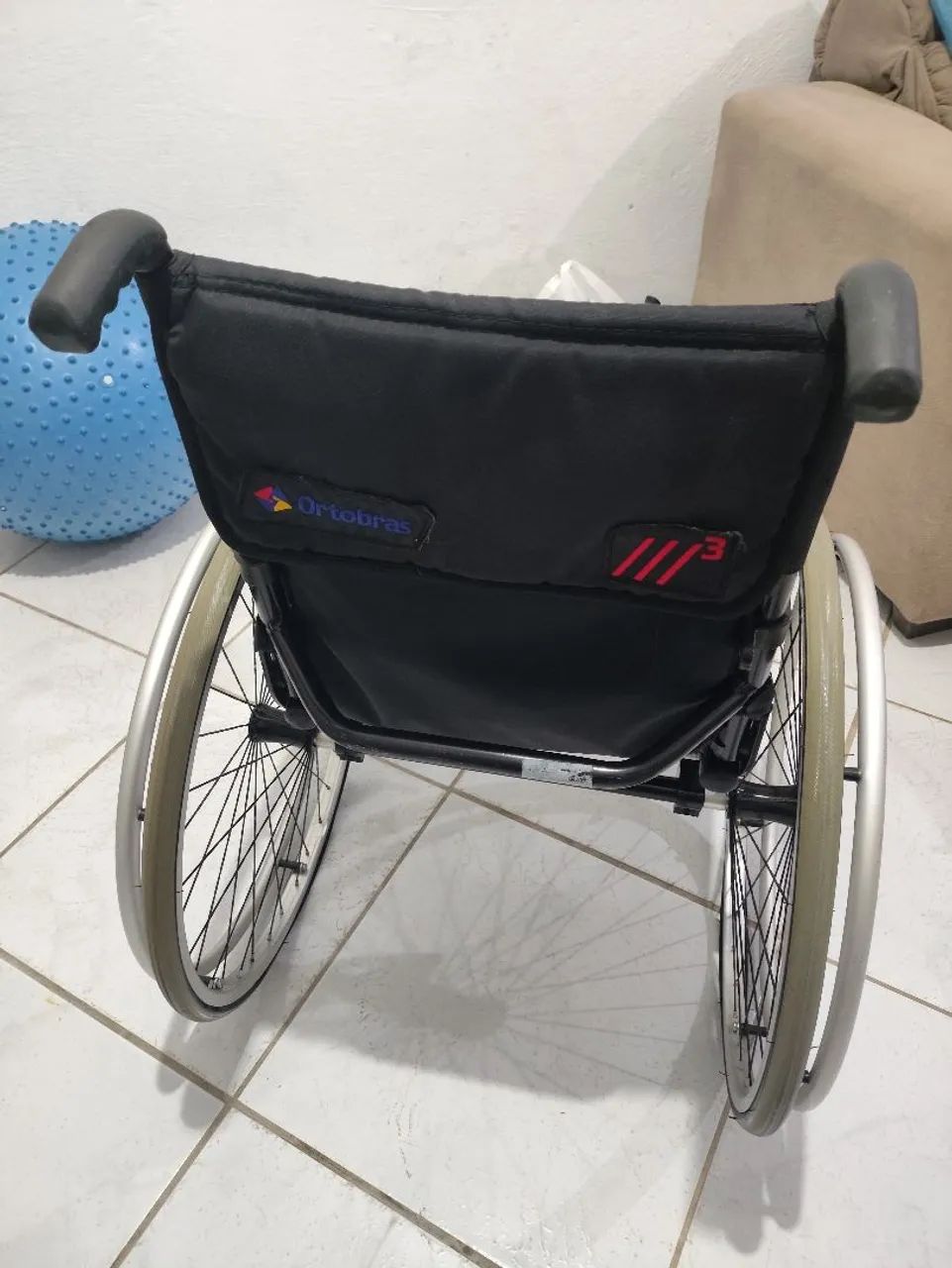 Cadeira de rodas para atleta  - Foto 4