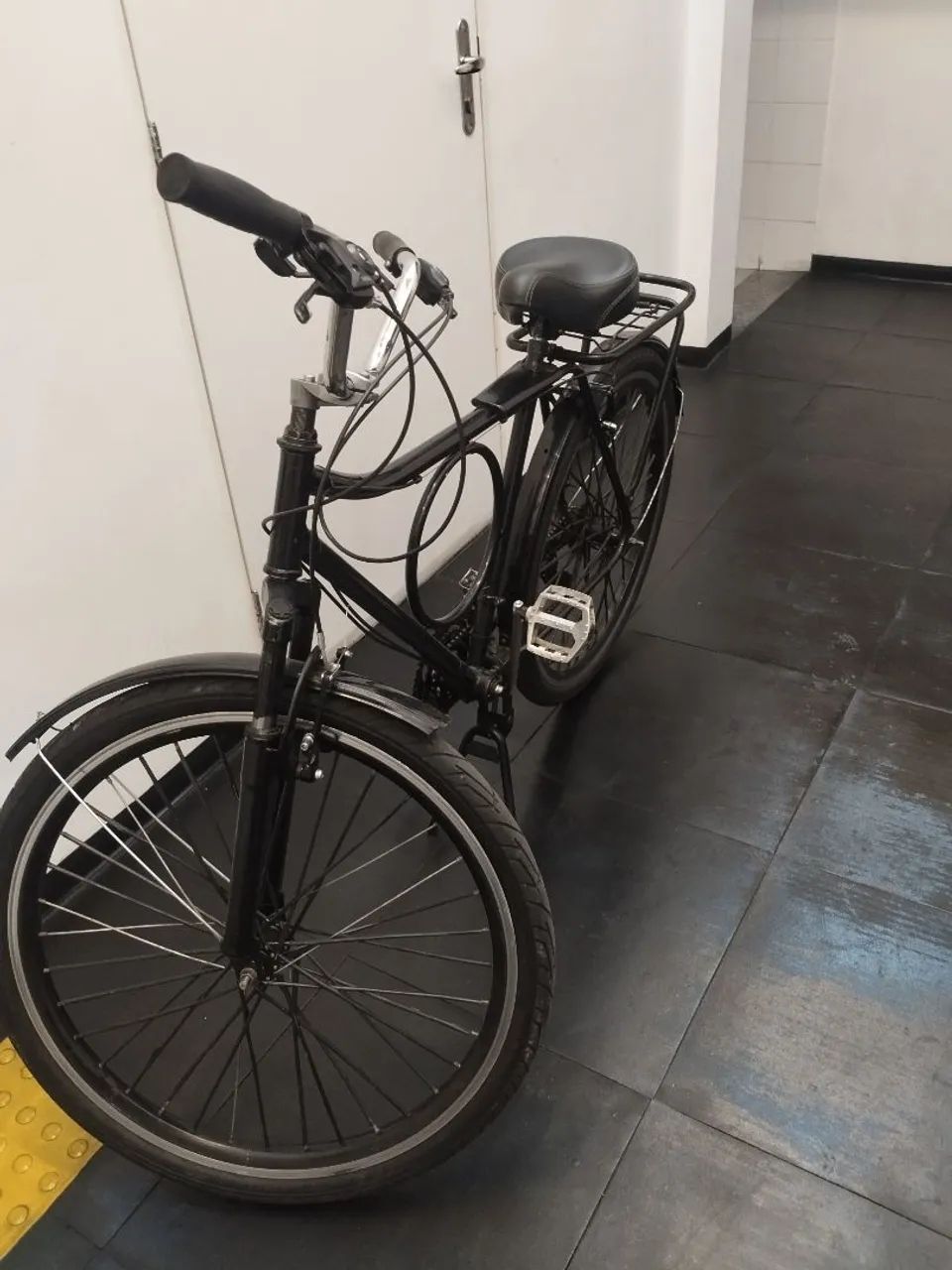 Bicicleta ? muito conservada 