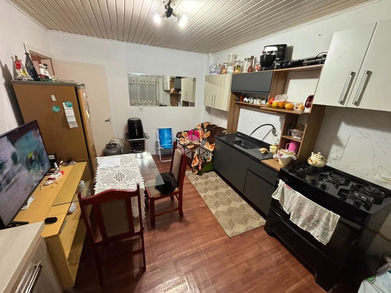 Casa de madeira com duas moradias - Foto 2