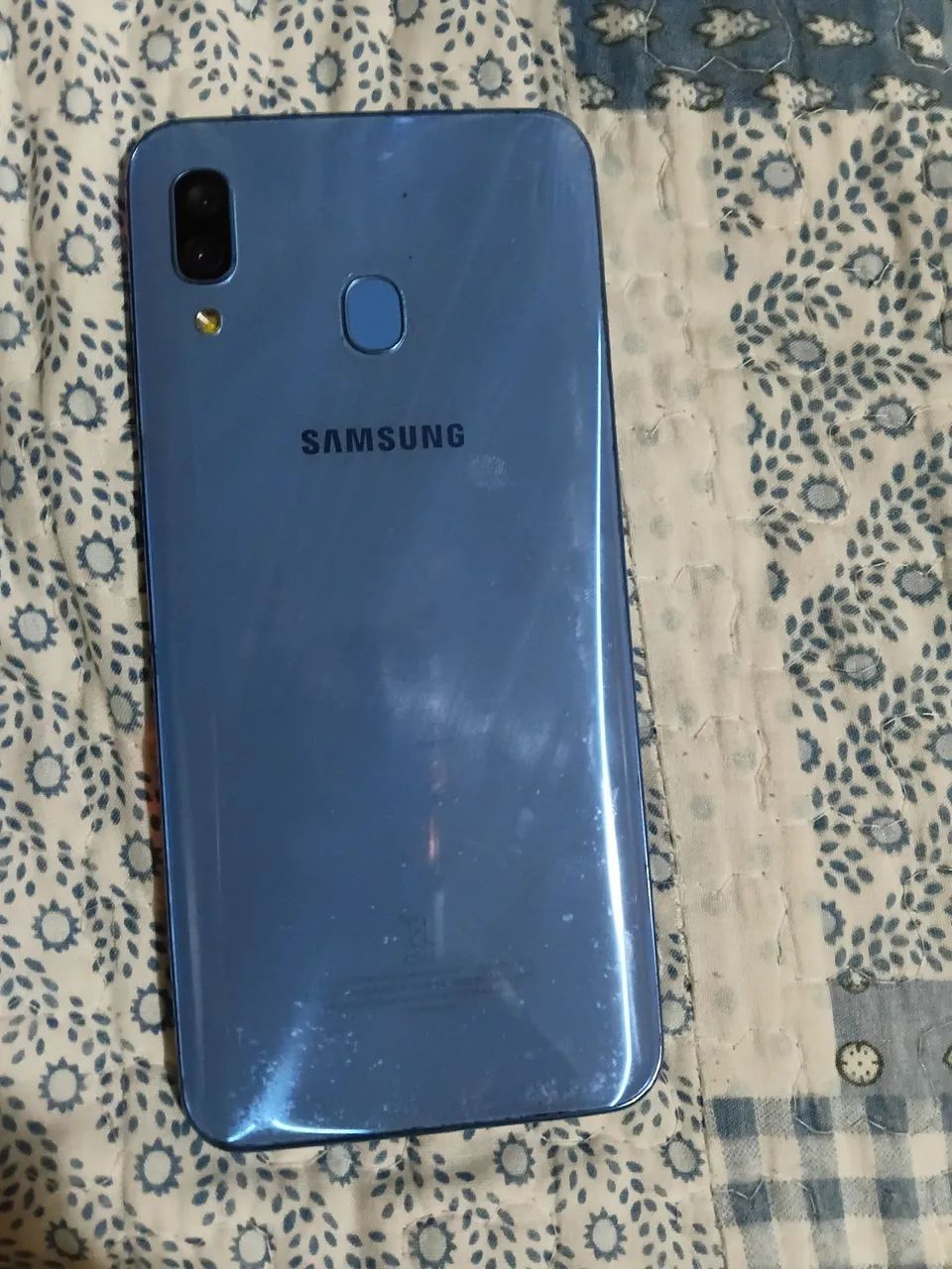 Vendo celular Samsung A30 - Foto 2