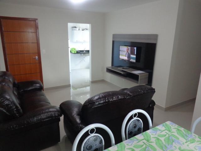 Apto Semi luxo 120 mts da praia com 1 suítes , 2 GAR - Foto 2