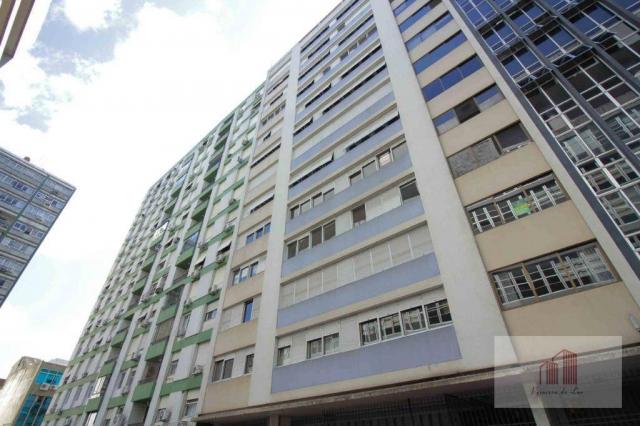 Amplo apartamento de 274m² e 4 quartos - Centro