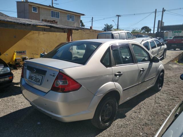 Ford Fiesta sedan 1.6 2006 Flex 13.500 - Foto 6