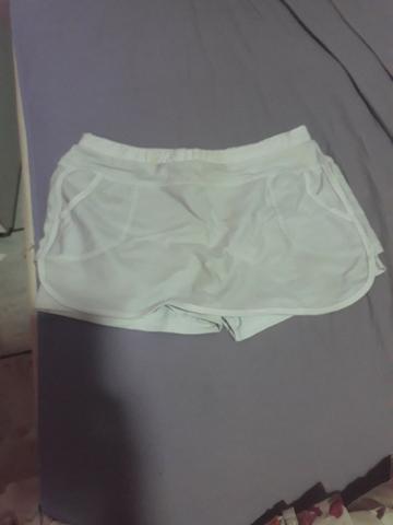 Short saia branco de academia tamanho P
