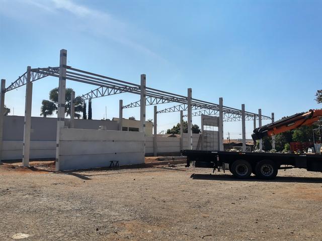 Estruturas Metálicas e Premoldados em concreto