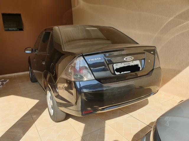 Fiesta Sedan Flex 1.6 2010/2011 - Foto 2