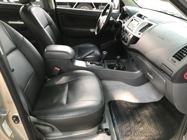 TOYOTA HILUX CD SR D4-D 4X4 3.0 TDI DIES AUT. - Foto 15
