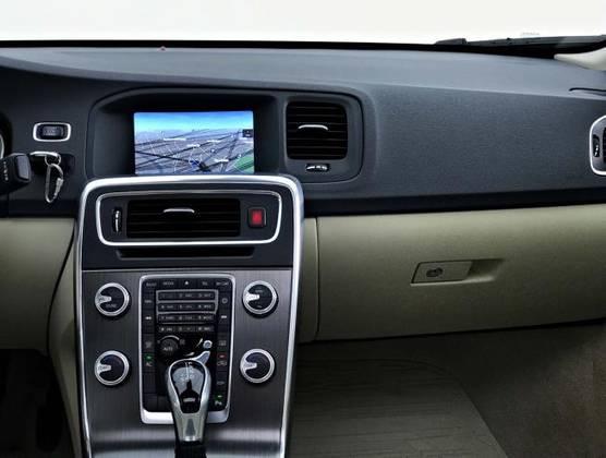 VOLVO S60 2015/2016 2.0 T5 MOMENTUM 16V TURBO GASOLINA 4P AUTOMÁTICO - Foto 8