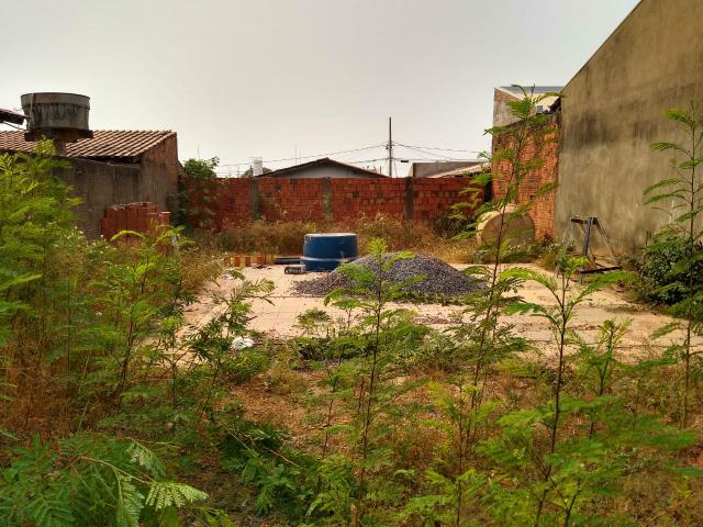 Vendo terreno no bairro aroeira