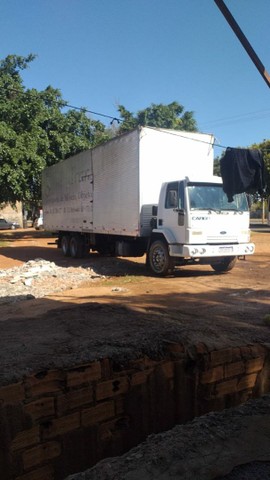 FORD CARGO TRUCK BAÚ 80M3