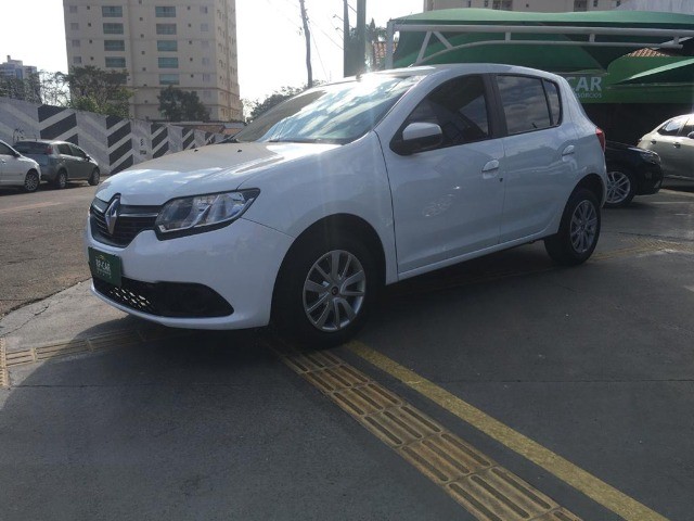 SANDERO 1.6 2017 COMPLETO