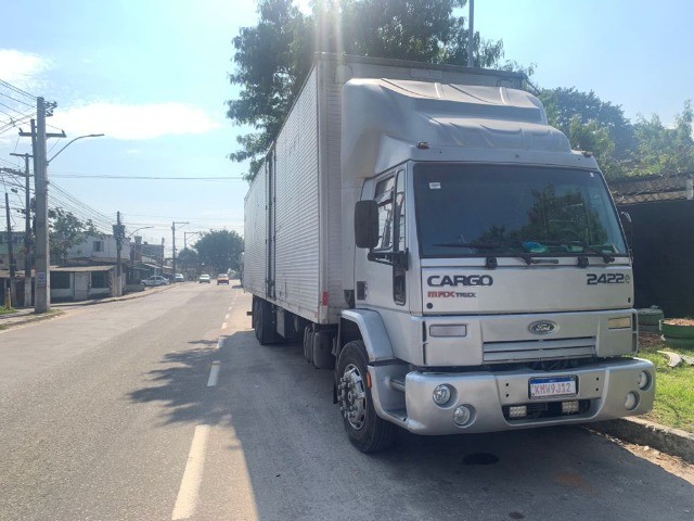 VENDO FORD CARGO 2422 TRUCK BAU