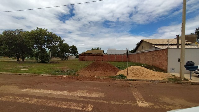 Para CONSTRUTOR Lotes - 2 juntos - ARSO 132 - Nascente - Frente praça - Foto 3