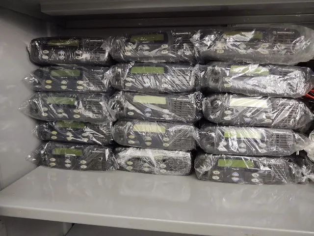 Radio Motorola Pro5100 usados Vhf 80pcs - Foto 3