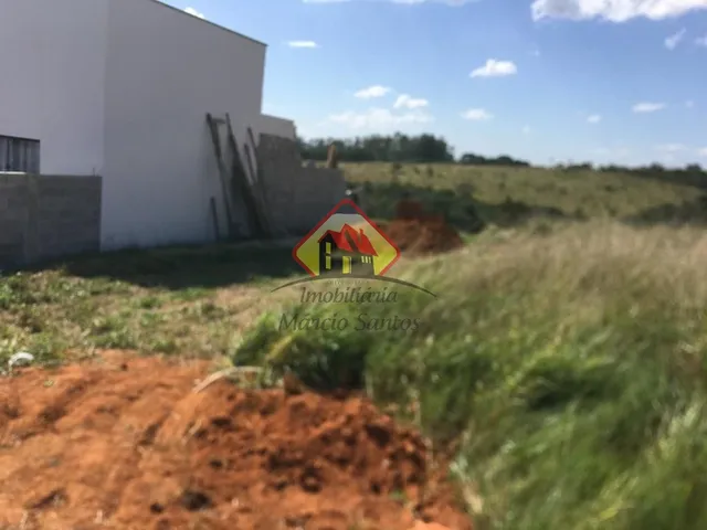 Venda de Terreno / Padrão na cidade de Taubaté