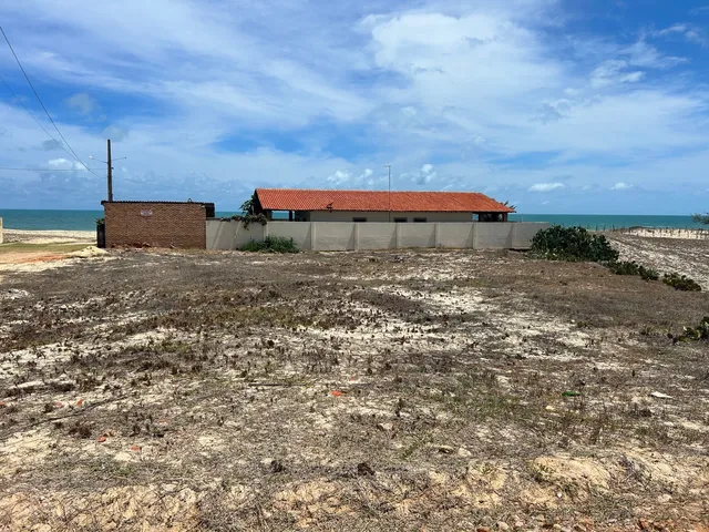 Excelente terreno 900 metros quadrados, de esquina, todo documentado, a 80 m do Mar.