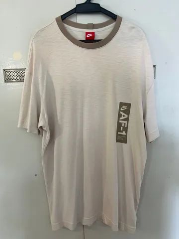 Camiseta Nike Air Force One Oversized