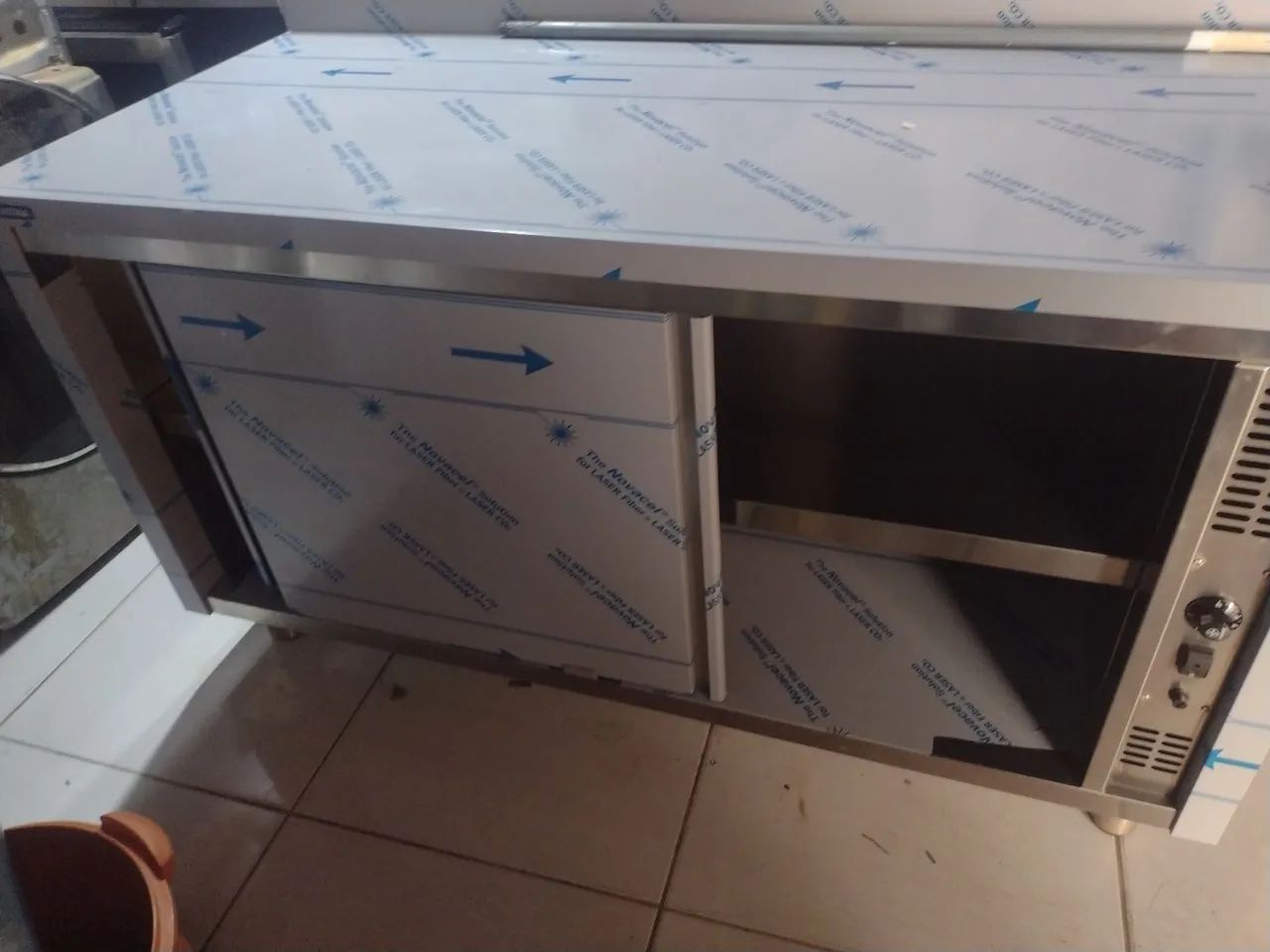 Balcão aquecido de Aço Inox Tramontina 220 novo