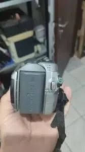 Filmadora e Câmera Jvc Everio Hybrid c/ HD interno e 34x Zoom - Foto 4