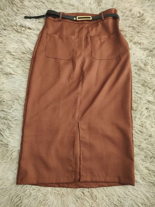 Saia Midi Alfaiataria com Fenda Frontal