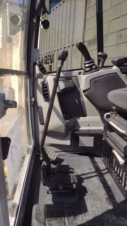 MINI ESCAVADEIRA C/AR WACKER  EZ36 ANO 2017 - Foto 2