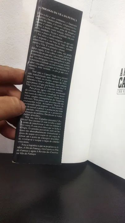 A Revolta das Caveiras na Vila da Fumaça - Livro - Foto 3