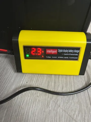 Carregador Bateria Automotivo 2a Com Display Digital