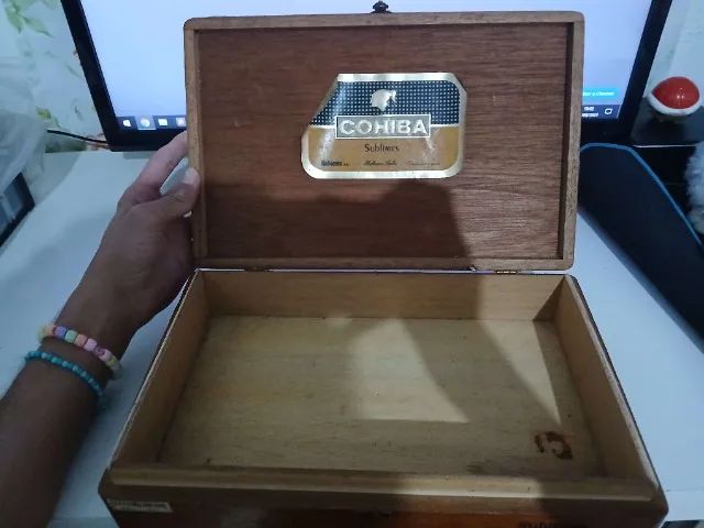 Cohiba Sublimes Edición Limitada 2010 - CAIXA VAZIA - Foto 2