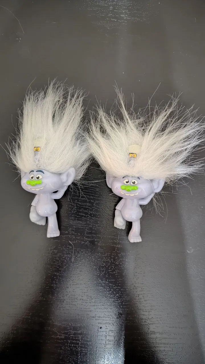 Guy Diamond bonecos miniatura da franquia Trolls. 