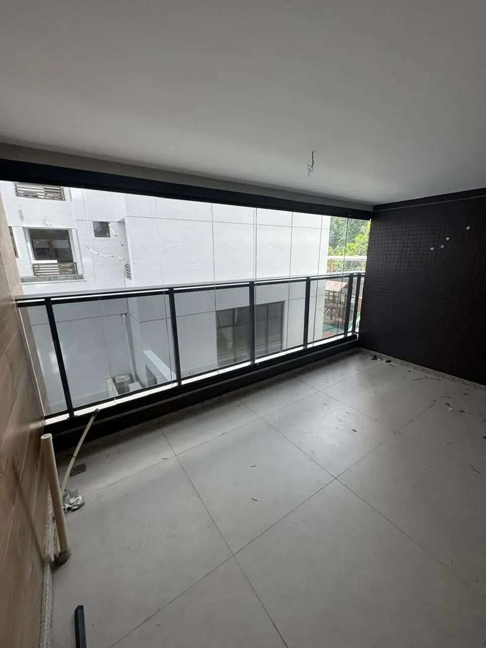 Imóvel para venda tem 50 metros quadrados com 1 quarto em Alphaville I - Salvador - BA