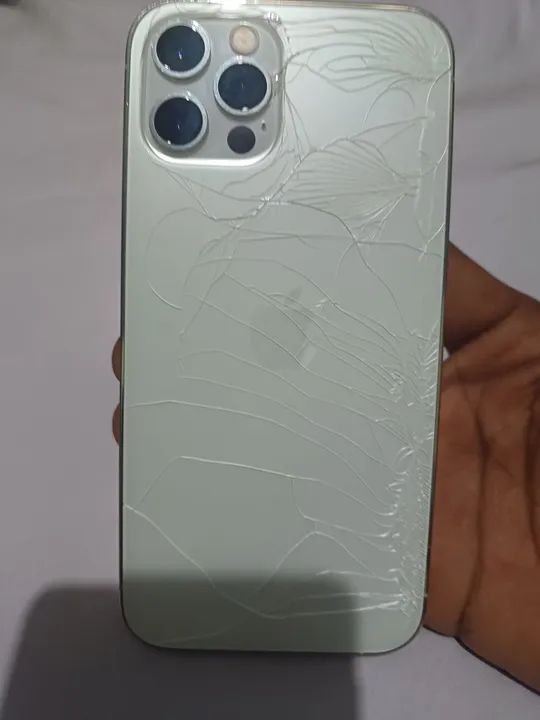 iPhone 12 Pro - Tela Original - Foto 2