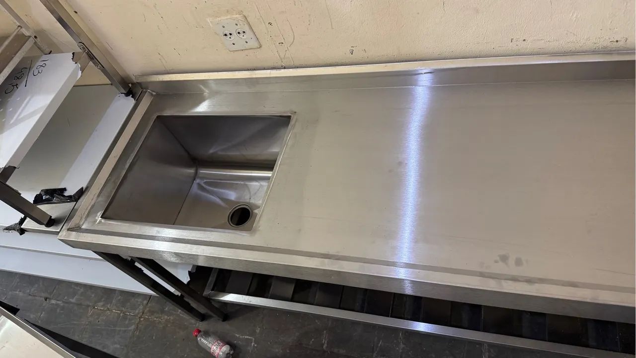 Pia de inox 1,80 x 0,60 Cuba direita ou esquerda NOVA 