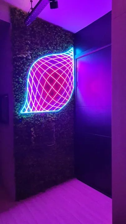 NEON DE PAREDE VINTAGE CULTURE - ONDA SONORA LILÁS E AZUL - Foto 2