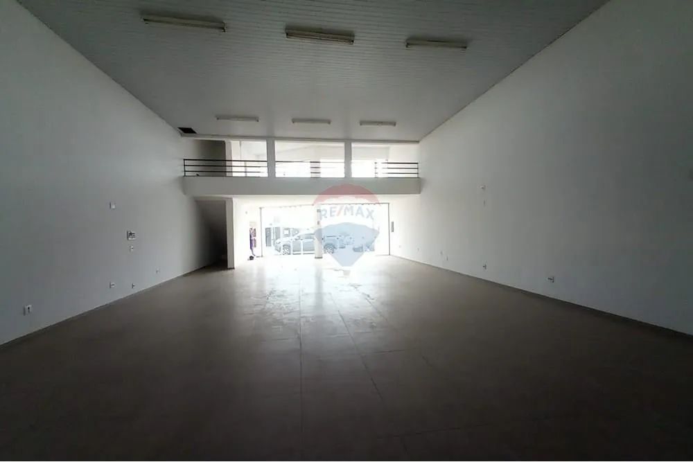 "Alugue Sala Comercial Moderna na Av. Bandeirante" - Foto 13