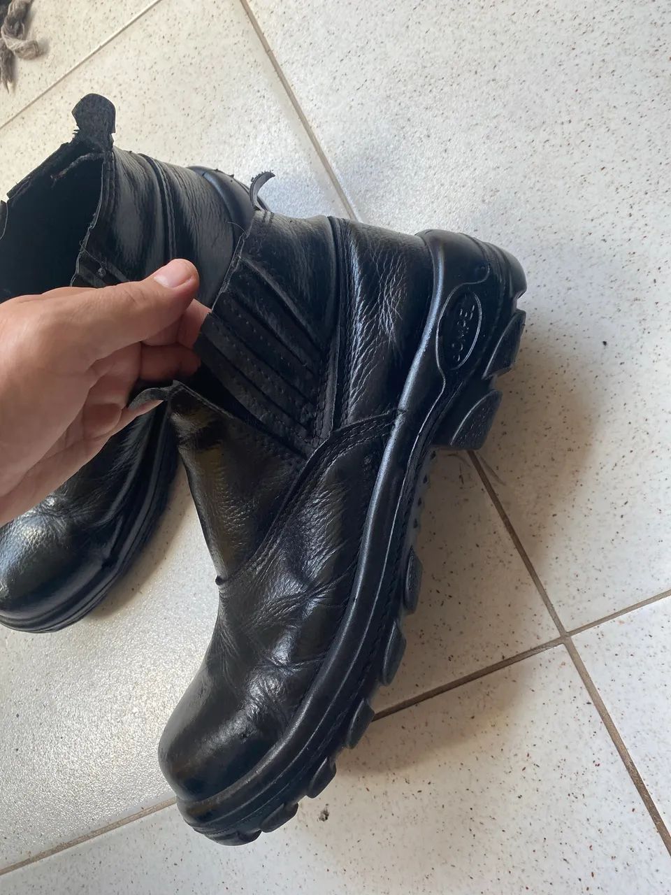 Bota EPI usada 64292688749698122