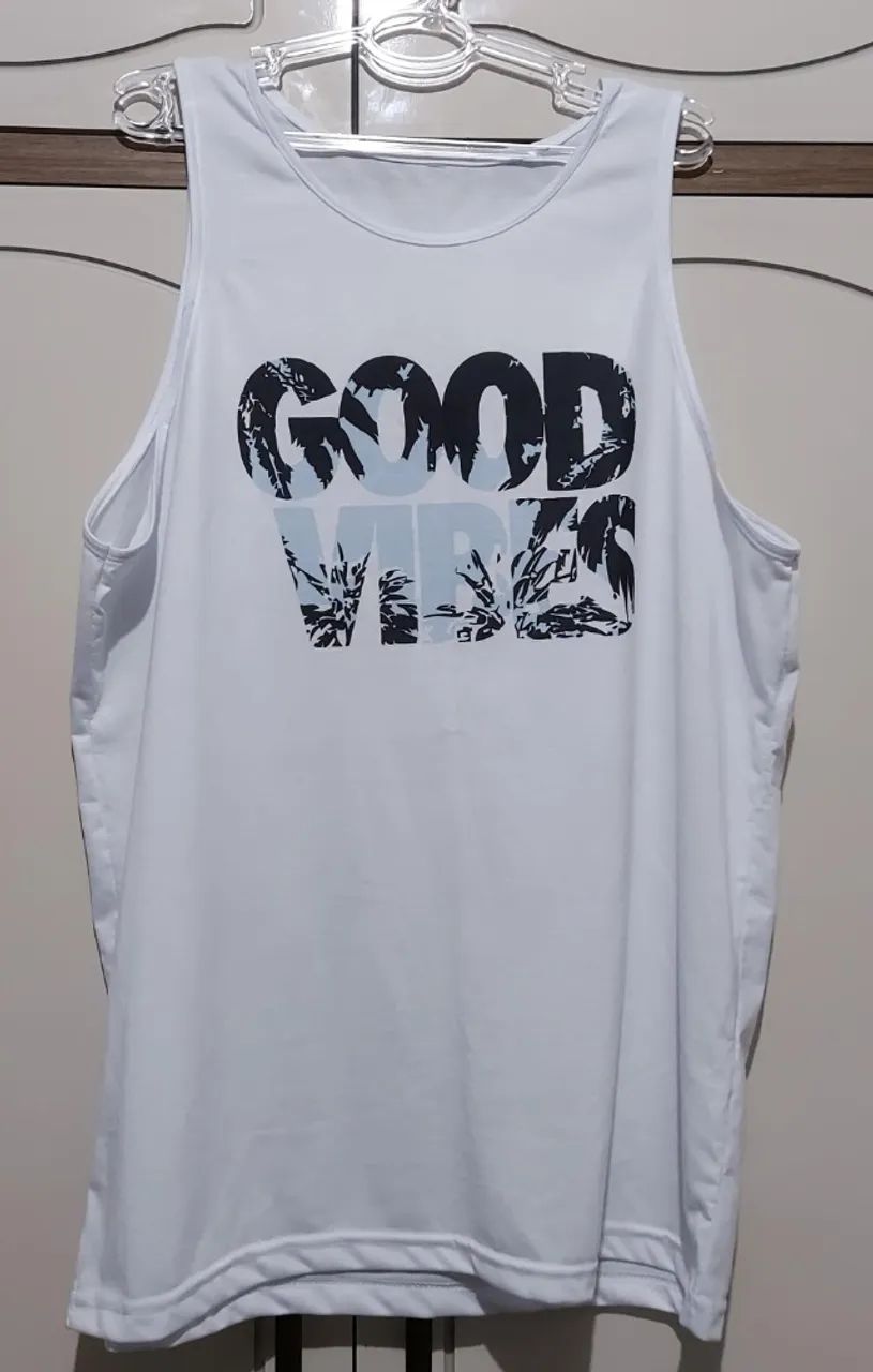 camiseta regata branca good vibes