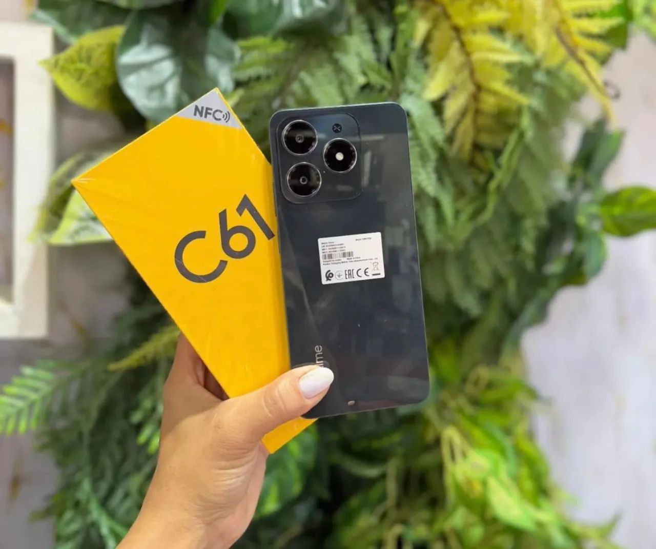 Realme C61 - Novo na caixa, Celular com 256Gb/8Ram Câmera excelente 