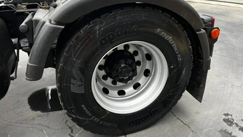 Vw 19.330 Constellation 2023 Baixa Km Apenas 119 Mil - Foto 7