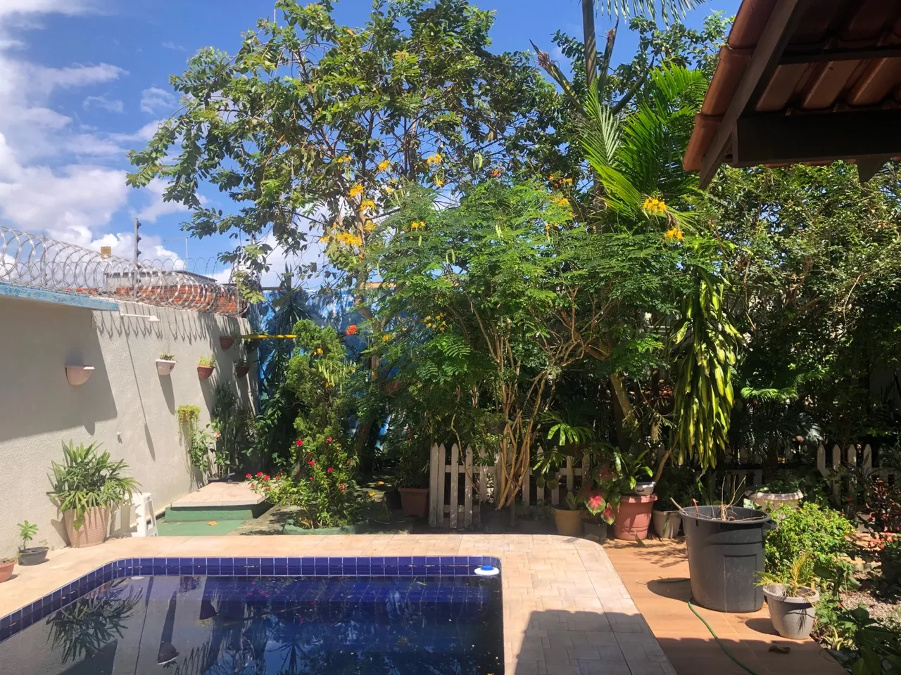 Casa com ponto comercial apta pra financiamento
