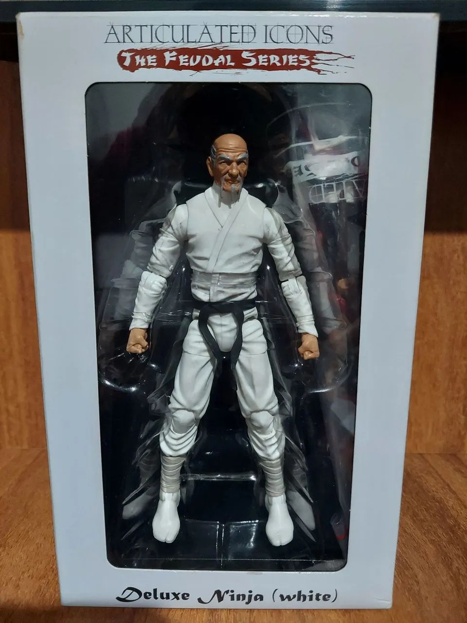 Articulated Icons The Feudal Series Deluxe Ninja (White) - Hobbies