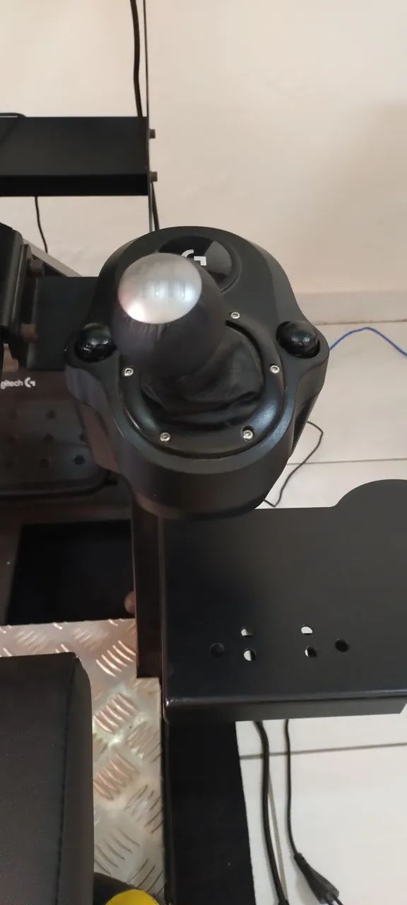 Cockpit Extreme Racing Stock Car com kit volante e câmbio Logitech G29 e TV LG 32" - Foto 6