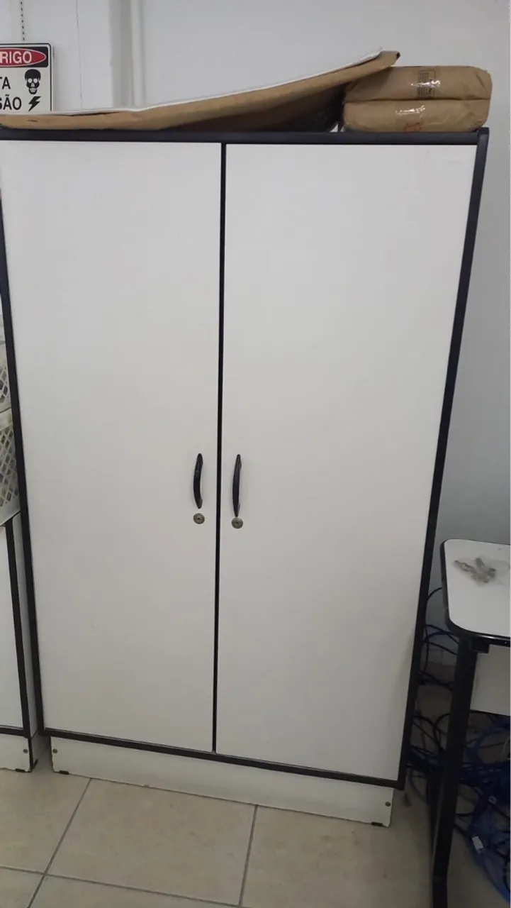 Armário de Parede Branco com 2 Portas