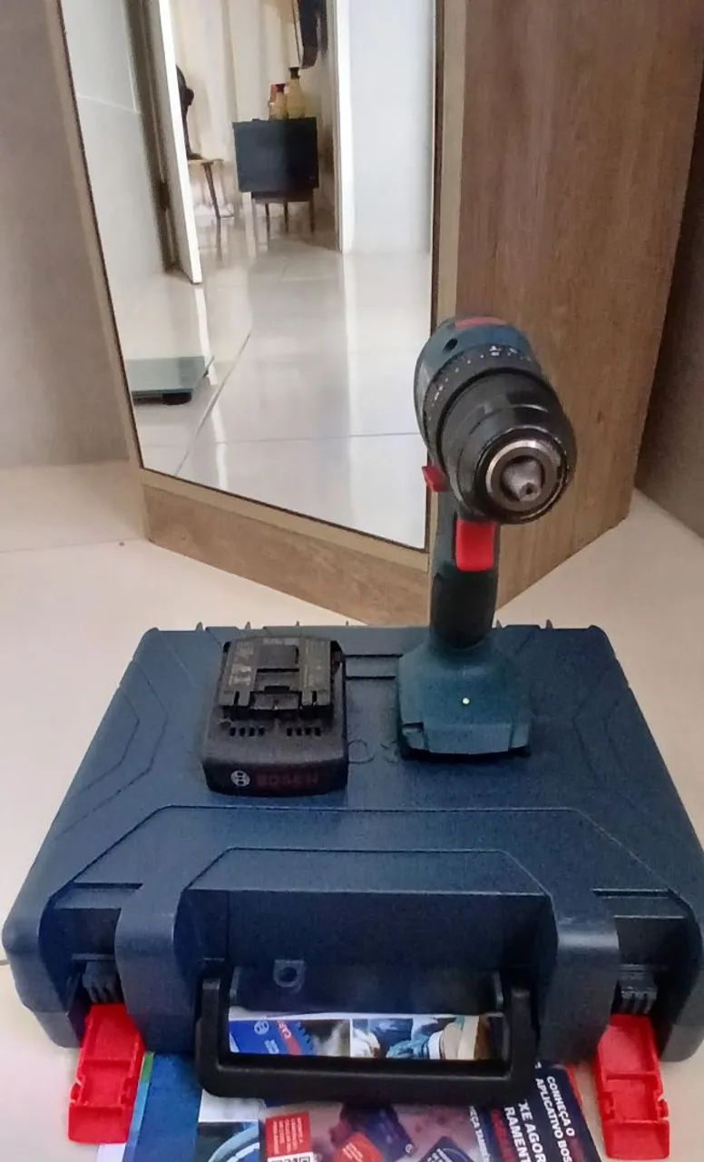 Furadeira e Parafusadeira Bosch GSR 12V-140 FC - Foto 4