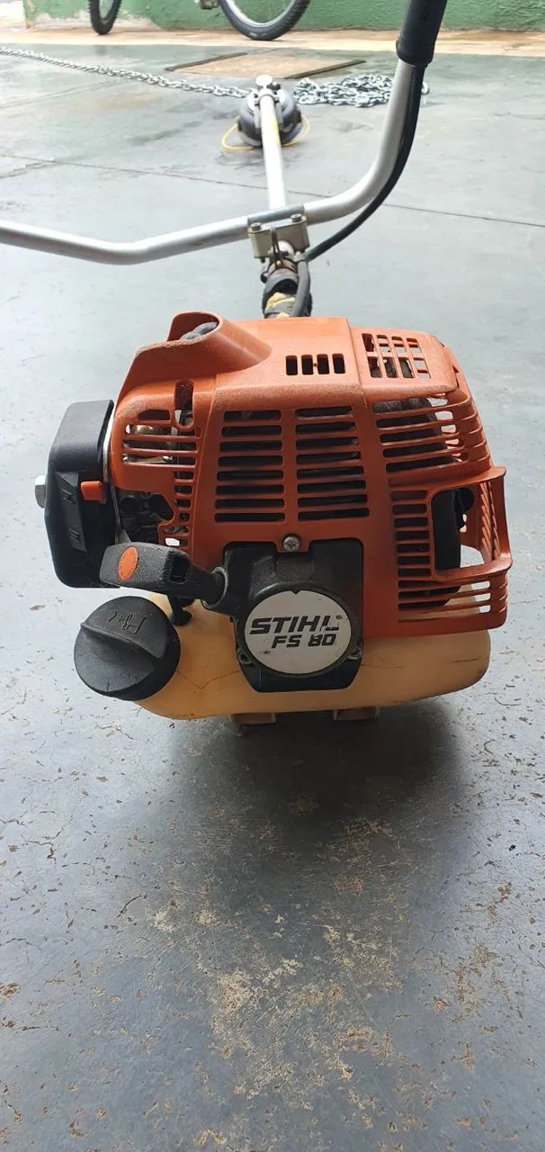 Roçadeira STIHL FS 80 - Usada