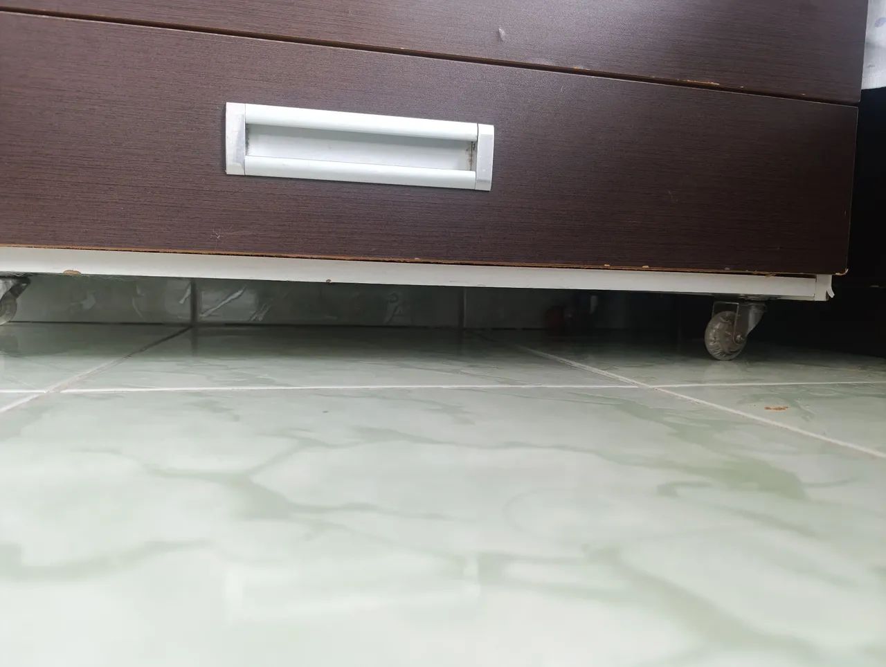 Cama e móvel de apoio  - Foto 3